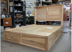 solid wood storage bed-05
