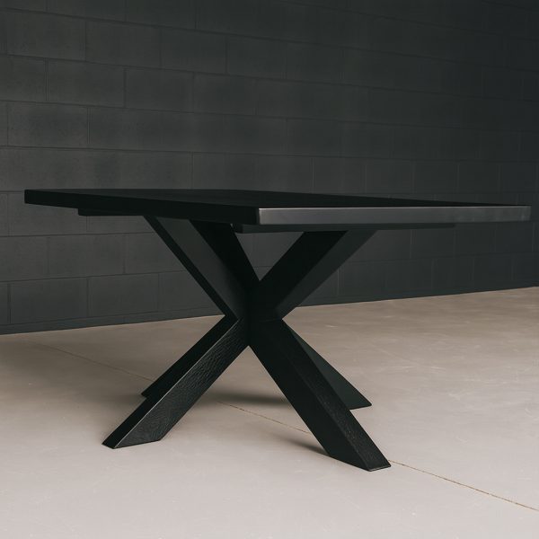 Leka Modern Solid Wood Dining Table – Extendable Table 01-03