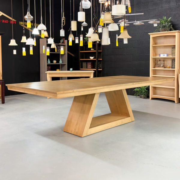 Shard Solid Wood Dining Table | Custom Modern Extendable Dining Table 04-01